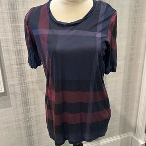 Burberry tshirt